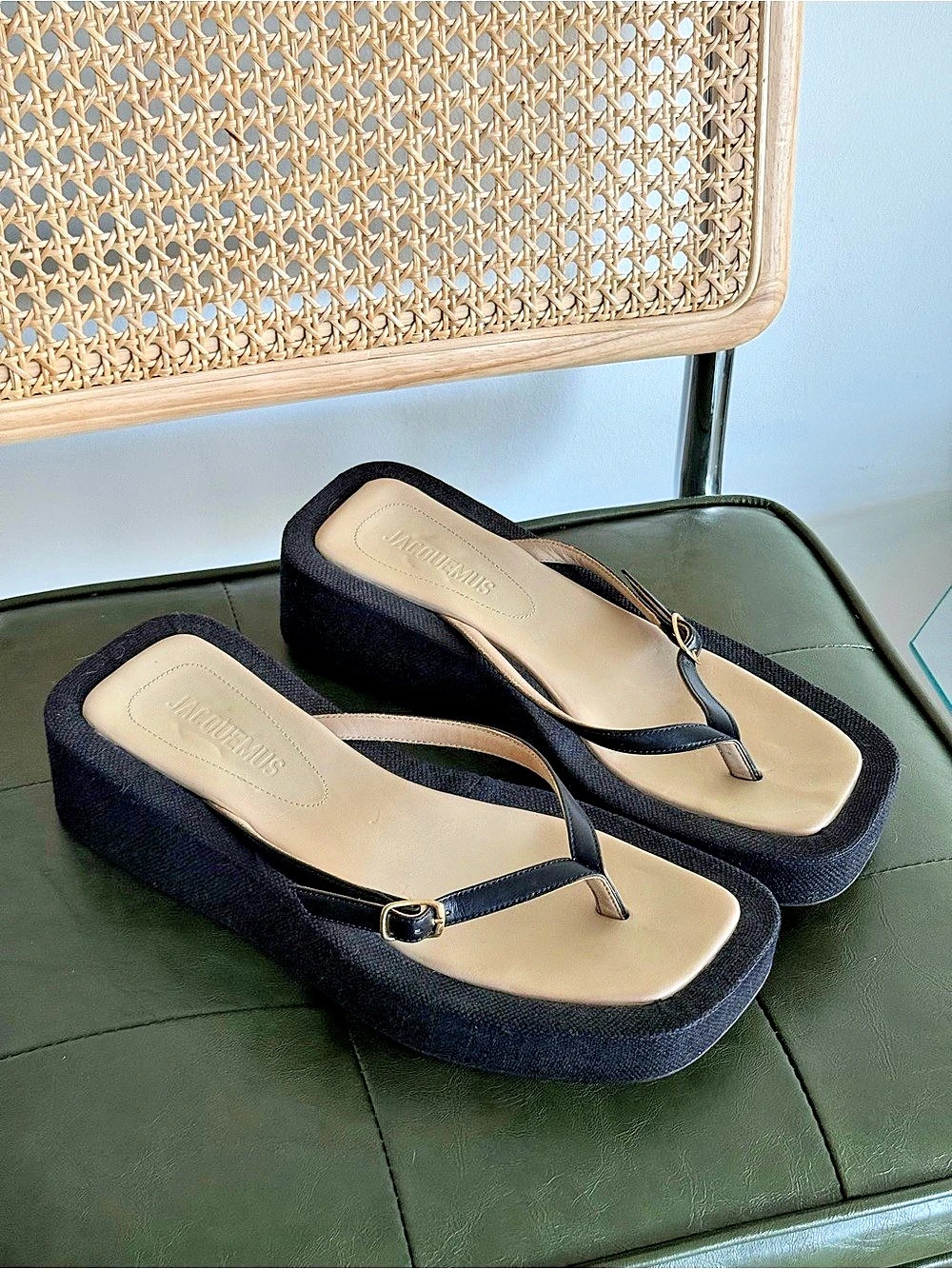 Authentic Jacquemus Black Platform Thong Sandals | EU 39 US 8.5